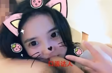 口活達人慧慧伸著舌頭舔雙棍
