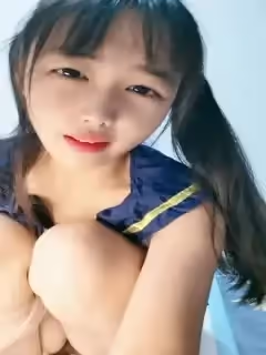 七彩美少女——甜甜愛圈——這個主播厲害，經歷了3次變化，孕婦-生孩後變奶媽-少婦（扮成少女），一點沒看出來生過娃！第01集