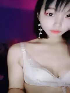 漂亮清純新人妹子性感比基尼熱舞自慰，露出乳頭，脫下內褲露出鮮嫩鮑魚第01集