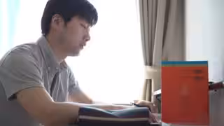 剛搬家拜託隔壁淫亂人妻給干肏到中出 日向海