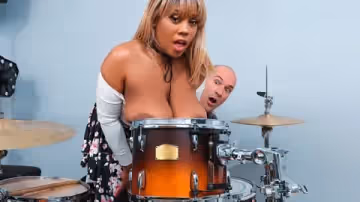 bignaturals.19.01.29.ms.yummy.bongo.boobs