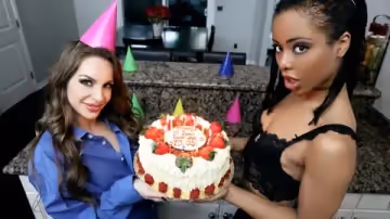 [ShareMyBF] Kimmy Granger, Kira Noir - Happy 10th Birthday Mofos (30.01.2019) rq
