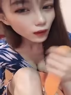 美女 浪蕩騷女在線開車