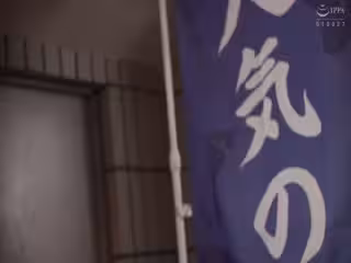 [4K]AKDL-213巨乳妻不倫出張と噓をついて接吻不倫旅行に出掛ける妻美丘さとみ第03集