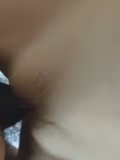 約到00後小嫩妹只能在嫩逼口蹭最後進去了