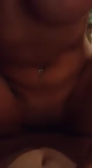 巨乳洋妞自己插