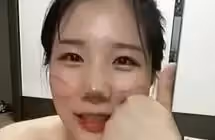 [好想淫韓國] 韓國妹子在租屋處自拍 她的聲音怎麼可以這麼好聽