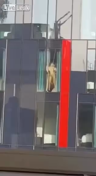 上班到一半直擊對面大樓貼著玻璃打炮