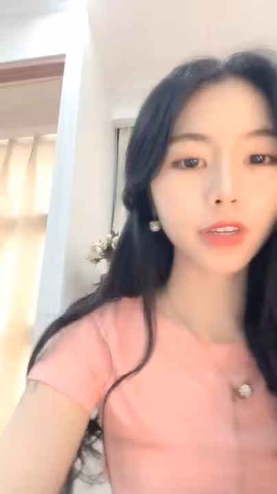 高顏值美女丑曦抖臀誘惑收費秀 苗條身材翹著屁股搖擺非常誘人近