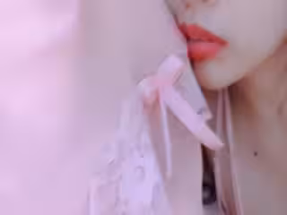鏡子醬姐姐初嘗百合胸