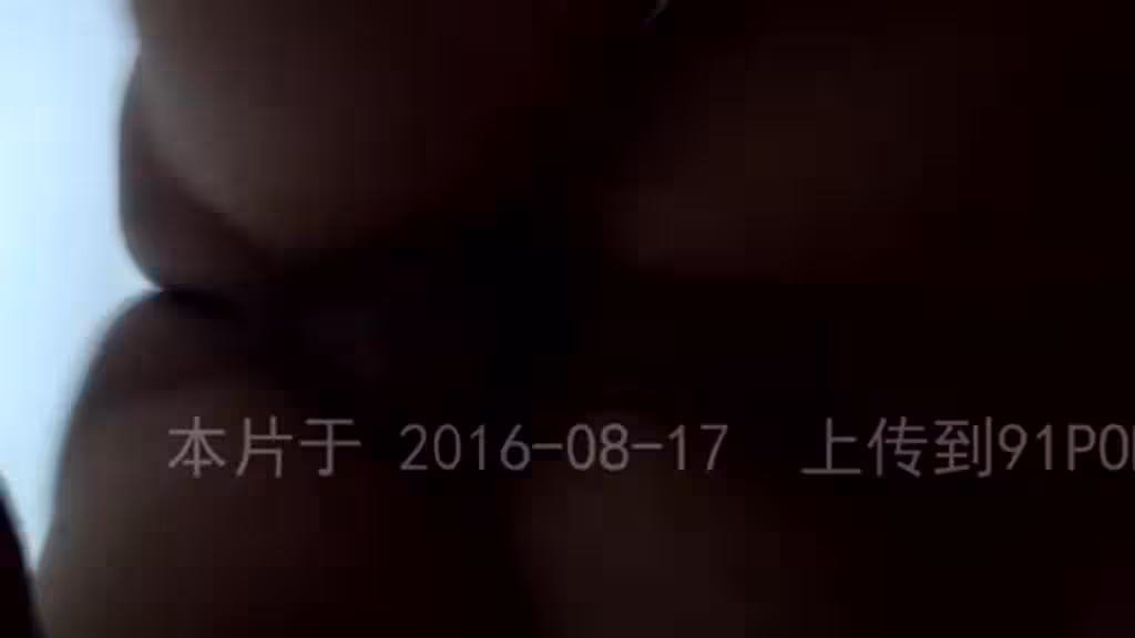 正妹被乾的一直晃一直叫好棒~