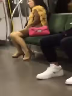 地鐵上的大街夢遊做夢都在打炮
