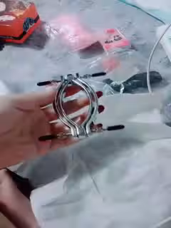 傲嬌寶寶的SM工作室，場面淫亂刺激雙女戶玩調教蹂躪，全程露臉捆綁跳蛋揉奶玩逼，各種道具齊上滴蠟誘惑第06集