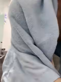 高端按摩椅子上無套做愛啪啪，完美白漿流到陰囊上，事後衛生間洗澡第03集