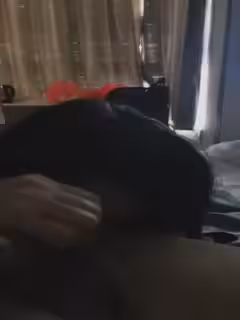 小騷婦舔完直接上位
