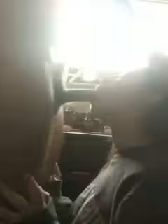 夕陽照耀下小女友的口活技術真舒服，時而深喉時而吮吸