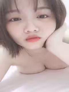 白嫩巨乳發騷想被爸爸操想吃雞巴
