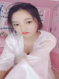 處女！清純女神~宿舍大秀~【白蔚】超級清純~蛋都擼炸了~✨✨✨--不遮不擋，不知道便宜了哪個男同學_20220515-233850-190第02集