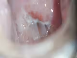 仔細瞧瞧陰道內部還沒射