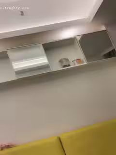 諾寶無敵❤️：我性癮啦，想要的時候震動棒沒電了我靠，只能換跳蛋，塞進里震得高潮臉上神奇很是享受！第01集