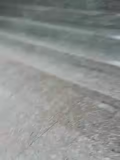 哪個學校的騷逼在教師都自慰騷穴，跳蛋塞逼里開檔黑絲不穿內褲就這玩，把裙子都快濕透了真刺激，看了秒硬第01集