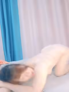 馬尾辮少婦白皙大奶，脫掉胸罩兩個黑葡萄，肉肉的白虎穴，多角度展示蝴蝶逼第02集