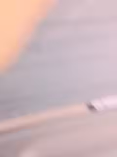 露臉騷學妹讓小哥各種草，從床上草到椅子上配合抽插，小屁股撅得好高，無套抽插特寫展示，自慰騷逼吃奶舔穴第02集