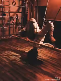 美女綁起來拍寫真