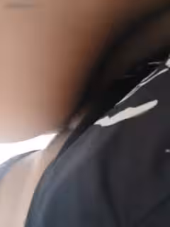 这两个主播吃了豹子胆为了让多刷礼物在某著名景点直播啪啪搞完厕