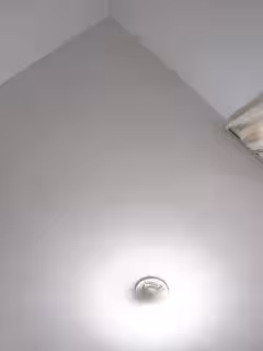 比男人還主動的少婦露臉跟蒙面小哥激情啪啪，抱在懷裡超主動摩擦騷穴，主動索吻讓小哥後入小屁股爆草浪叫第05集