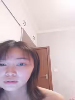 顏值不錯短髮妹子露奶露逼誘惑床上掰開逼逼特寫擺弄各種姿勢自摸很是誘惑喜歡不要錯過第04集