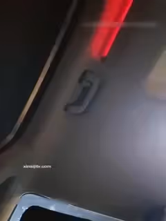 騷貨主播約啪粉絲夜晚車上做愛沒過癮回家在自己爽一次第03集