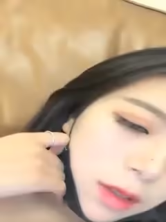 高顏值網紅妹子道具自慰道具JJ口-交放桌子性感翹臀上下套弄快速抽插很是誘惑喜歡不要錯過第01集