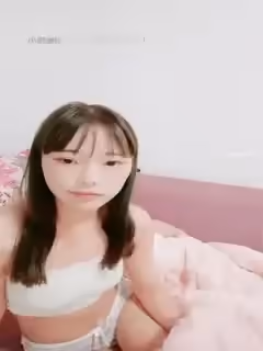 (中國美女團)不少妹子喜歡技校小帥哥輪流操零零後表姐妹的嫩嫩第07集