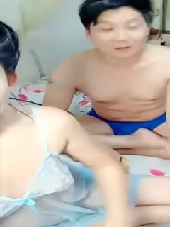 顏值不錯御姐美少婦和炮友雙人啪啪大秀身材豐滿無套啪啪很是誘人第05集