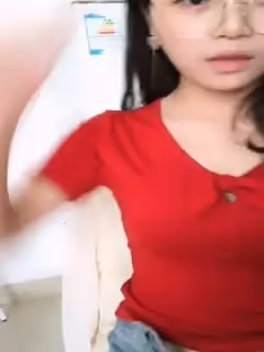 顏值不錯紅衣牛仔褲眼鏡妹子慢慢脫掉漏奶漏逼誘惑很是誘惑喜歡不要錯過第01集