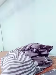 很有韵味的漂亮御姐主播穿着高跟坐在椅子上收费直播大秀自慰棒大力插穴自慰十分淫荡第02集