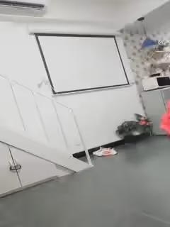 欲女范氣質美少婦趁老公不在偷偷到女閨蜜家體驗她情人的大屌,開檔絲襪盡情啪啪直播,累的干不動了美女還在要.國語!第01集