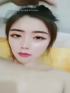 顏值不錯白皙大奶少婦道具自慰，全裸道具假屌抽插掰穴特寫毛毛濃密，很是誘惑喜歡不要錯過第04集