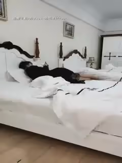 老哥約炮少婦直播啪啪69互舔口口上位騎乘開襠肉絲大屁股毛毛濃密猛操呻吟第01集