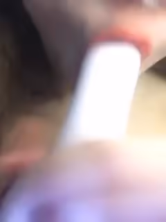 穿情趣裝的小騷婊真會勾引人，聲音嗲嗲的發騷不斷，慢慢脫光衣服揉奶子第02集