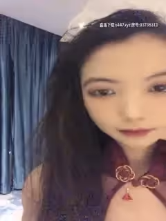 高顏值苗條妹子【安琪拉】洗完澡自摸掰穴，大黑牛震動一番再被炮友猛操，很是誘惑喜歡不要錯過第02集
