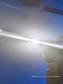 高端會所里的大姐姐沙發上的激情，全程露臉脫光道具自慰，跟大哥啪啪第01集