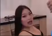 豐滿小騷貨廚房做飯到一半，忍不住被操得高潮迭起