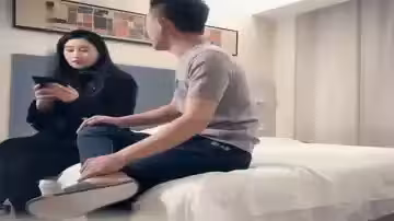 剛下海不久兼職外圍美女御姐型撲倒要親嘴穿上黑絲抓著奶子吸吮