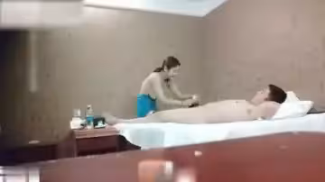 400塊拿下的巨乳騷逼技師