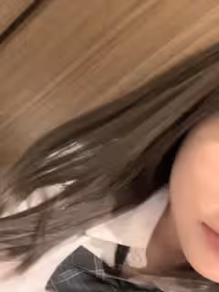 《宅男✅重磅✅福利》高顏妙齡網紅美少女嫩妹京魚兒下海露臉收費私拍奶子堅挺圓大無毛私處極粉公園涼亭紫薇放尿白漿泛濫（2）第01集