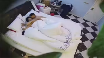 監控實拍：小情侶秘密約會，激烈抽插嬌喘連連