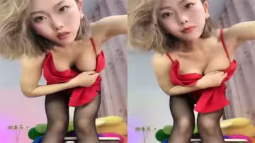 高挑黑絲爆乳痴女浪叫挑逗，騎假屌瘋狂操干