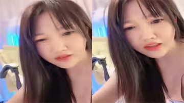 黑絲肥臀大奶騷貨淫叫撩人！掰穴近拍假屌狂操粉嫩無毛穴